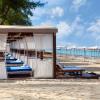 Seven Mile Beach, Grand Cayman, Cayman Islands.