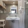 Hostal House
