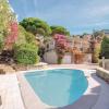 Cozy Home In Rayol-canadel-sur-mer With Wifi