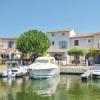 Nice Home In Aigues-mortes With Kitchen