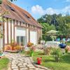 Gorgeous Home In Selles-saint-denis With Kitchen