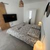 La Glycine - Parking gratuit - AC CLIM - Cour privé -