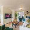 4 Bed City House with Private Garden and Parking