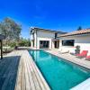grande villa, piscine chauffée, proche Bordeaux