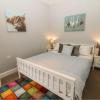 Sunshine Cottage Tideswell, Games room included.