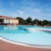 Maison de 2 chambres avec piscine partagee terrasse amenagee et wifi a Aubignan