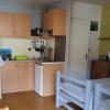 Studio 2 lits . 500m des thermes. 1 km du Lac