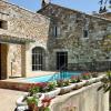 Mas, clim, piscine chauffée, vue, proche Uzès