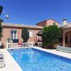 villa avec piscine privée