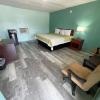 LAMPLIGHTER INN