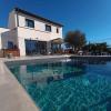 Villa moderne piscine privée,spa, clim
