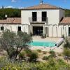 Villa ARTOS - piscine - 300 m2