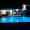 Villa Catalya moderne piscine chauffée