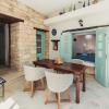 Archondia House - Holiday Apartments With Pool