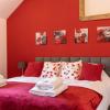 Caer Fedwen Barns Cariad Spacious self catering 3 bed Group Getaway Luxury Cottage with Private Hot Tub