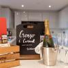 Caer Fedwen Barns Cariad Spacious self catering 3 bed Group Getaway Luxury Cottage with Private Hot Tub