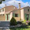 Maison 4 ch / 8p (+3 en saison) / Grand terrain / Parking