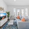 Chic & Lux 1BR Apartment Suites on Train Line to DT & Domain