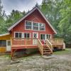 Rustic, Cozy Cabin with Easy Ski and Beach Access!