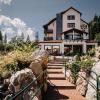 Hotel Lacu Rosu