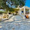 Unique villa in olive field with salted swimming pool-Villa Frida
