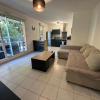 Charmant Appartement Terrasse, Calme et Confort