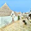 Trulli Moon