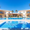 Atalaia Sol Aparthotel - tennis & heated pool in winter