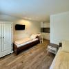 SKILL Mountain Lodge - Ski und Bike Hostel im Sommer mit JOKER CARD