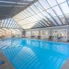 Flat for 5 people with swimming pool tennis court and free parking