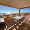 Superbe villa en bord de mer avec places de parking