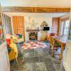 Rope Cottage - traditional cottage close to town