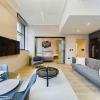 stylish 2bed condo city centre