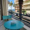 Apartment Juan Les Pins Sea view in the heart of town with its merchants