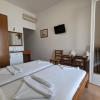 HELEN'S ROOMS