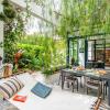 Casalina - Magnifique Villa sur le bord de mer, 50m de la plage