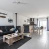 Maison neuve avec terrasse et pergola