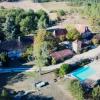 Chez Serge. Gîte 6/8 personnes. Piscine