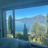 3 Zimmer Apartment am Gardasee mit traumhaften Seeblick und Pool in Torri del Benaco