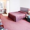 Country Club Inn