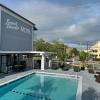 Fenwick Islander Motel