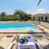 Ideal house for two families with pool and barbecue