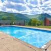 SPECTACULAR CATSKILLS 4 BEDROOM VACATION OASIS- Gorgeous Hunter Mountain Views!