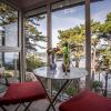 La loge, La Loge House overlooking the sea in Per