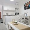 Vacation House Rental 20m From the Beach