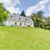Magnifique propriété de deux maisons une de 220m2 et l'autre de 80m2 avec vue