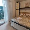 HOLIDAY ROOM - THE VIEW