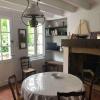 Petite maison ancienne au bord de la Vienne