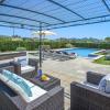 Villa Hort de Siller by Villa Plus