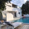 Villa Taru Pinarello